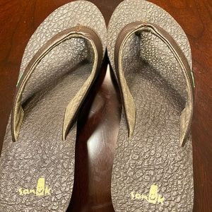Sanuk “yoga mat” wedge flip flops